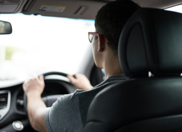 могут ли приставы лишить должника водительских прав: причины, как оспорить - фото - 1